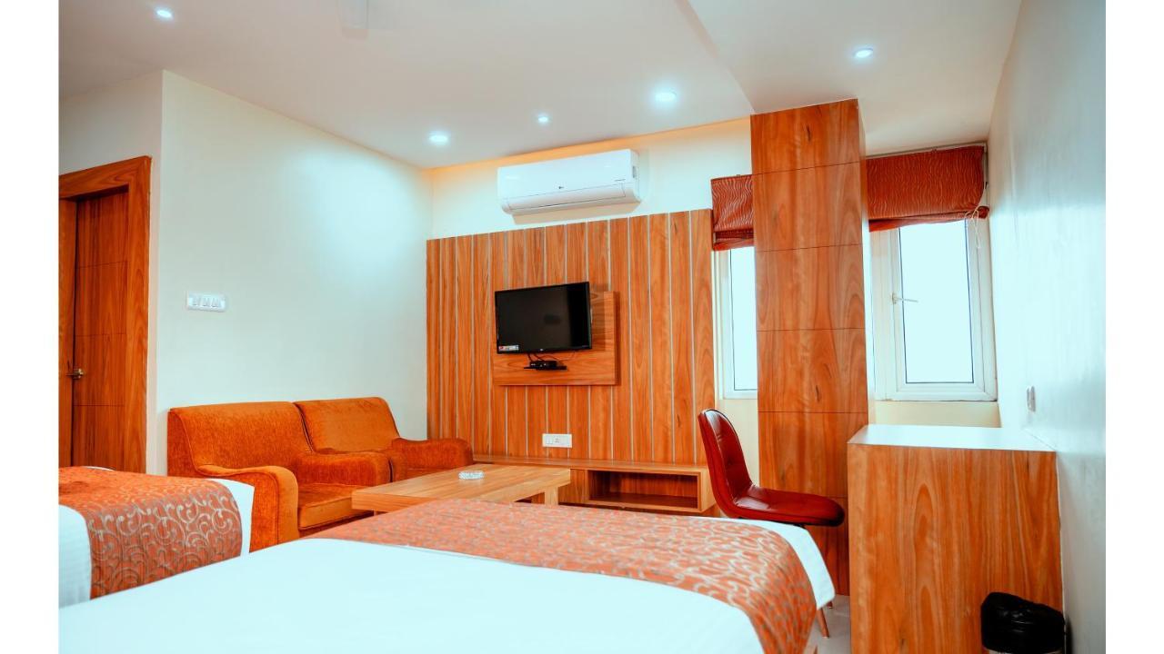 Hotel Dc Star ธาราพิธ ภายนอก รูปภาพ